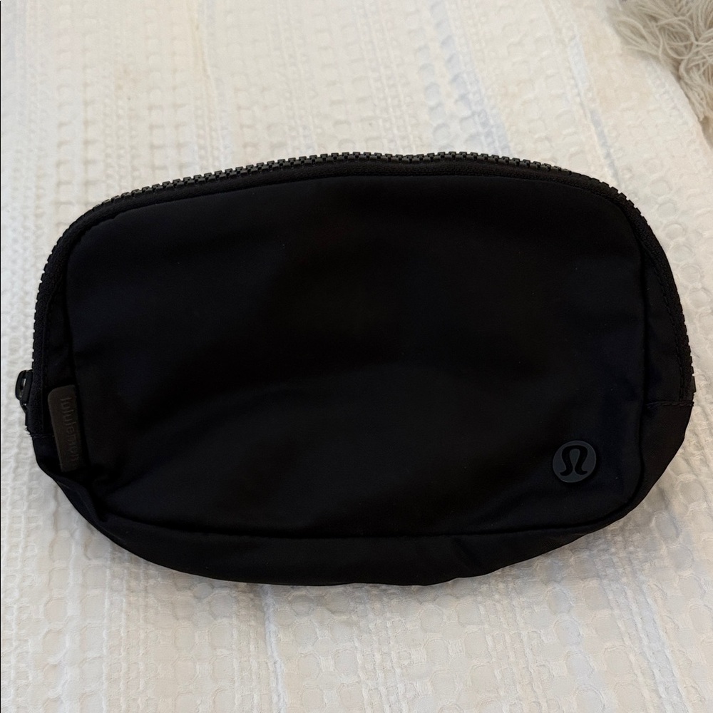 lululemon athletica Black Belt Bag